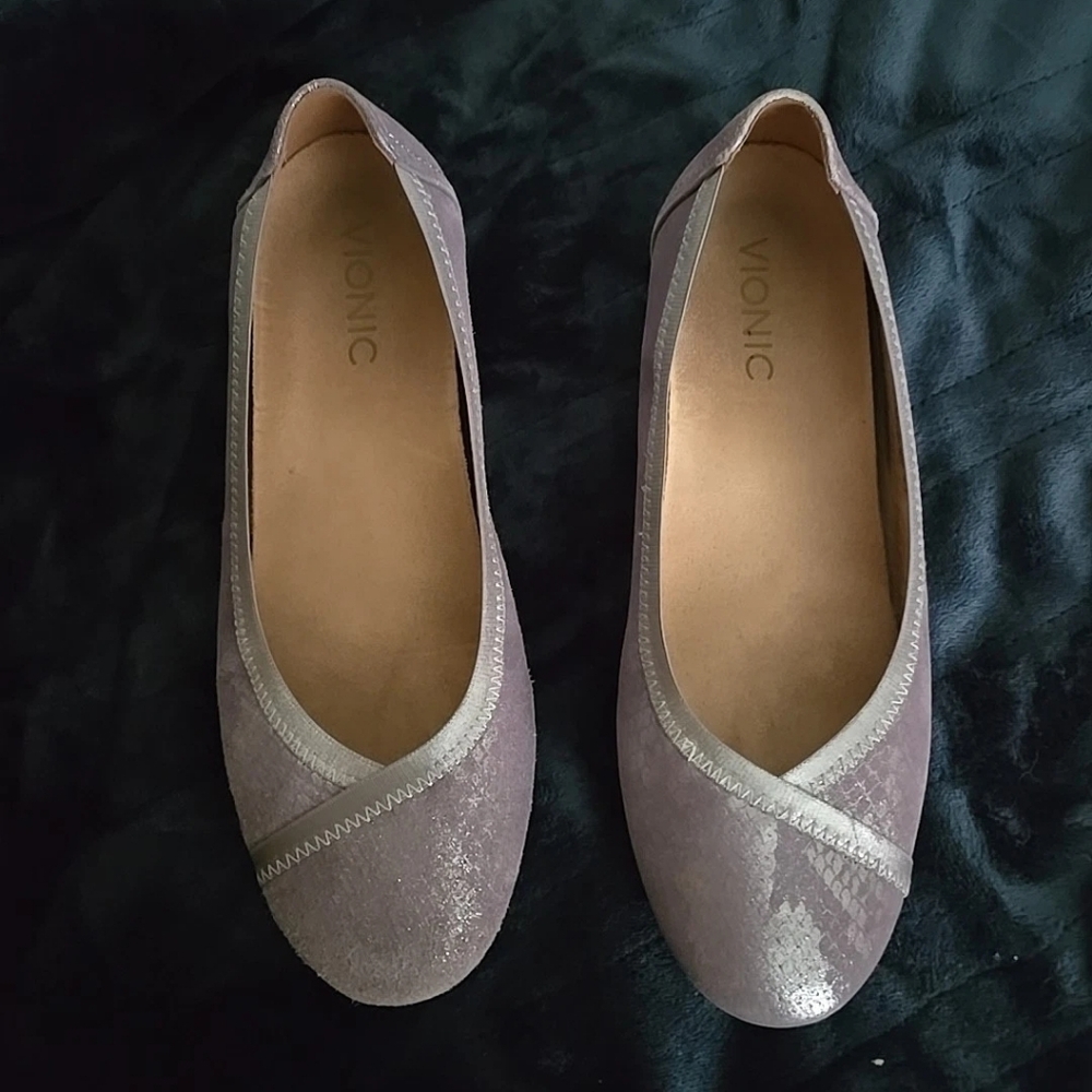 Vionic Caroll Ballet Flats Silver Leather Flats Shoes Women's Slip On Size 7